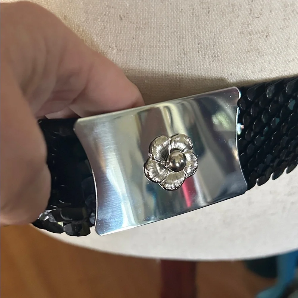 Vintage Black Metal Fish Scales Stretch Belt with Silver Buckle